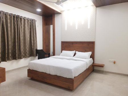 Mahalaxmi Executive, Kolhapur, India