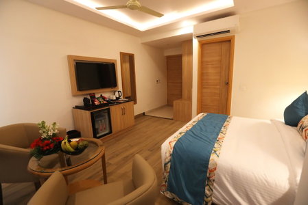 Hotel Elora, Lucknow, India