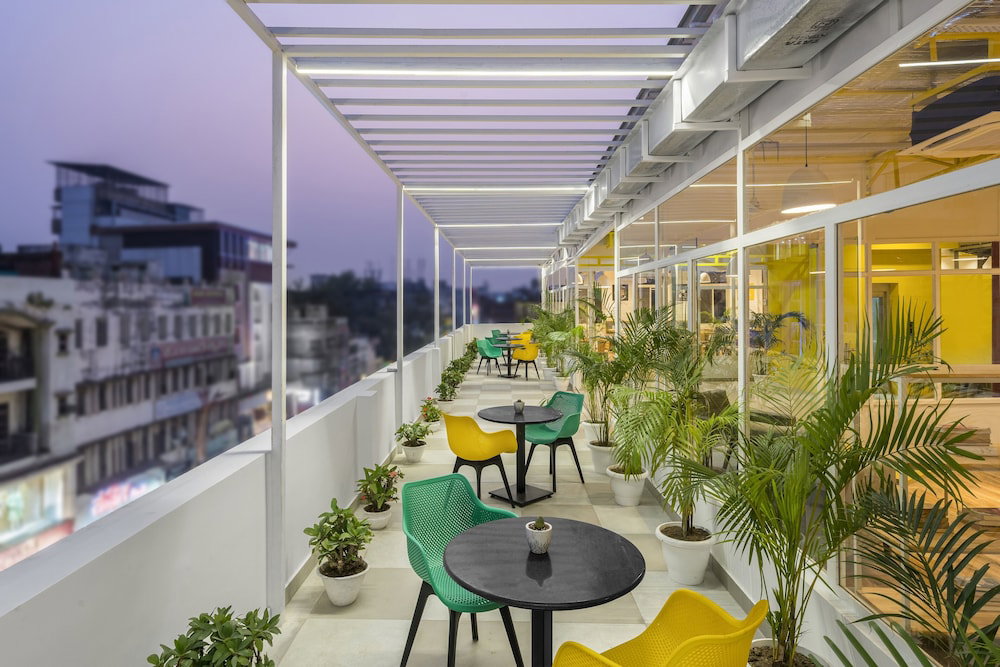 Hotel · Bedzzz Varanasi by Leisure Hotels, Varanasi