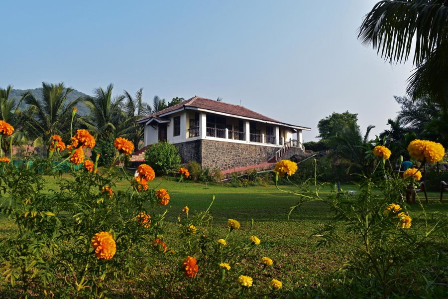 SaffronStays Salt Rim on the Beach, Korlai, Christpāda, India