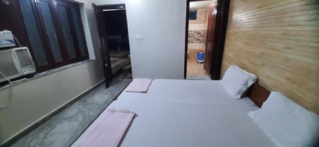 Gokul guest house, Dehradun, India
