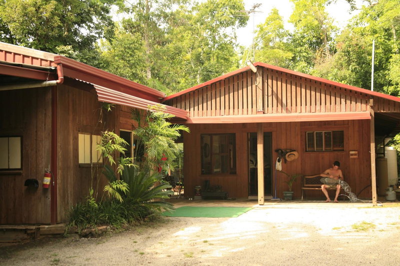 Tropical Bliss bed and breakfast, Mena Creek, Australia