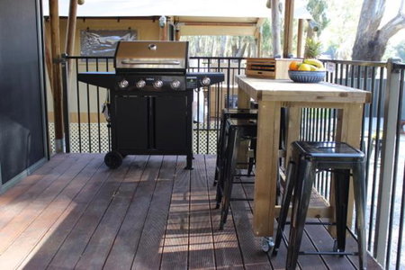 McLean Beach Holiday Park, Deniliquin, Australia