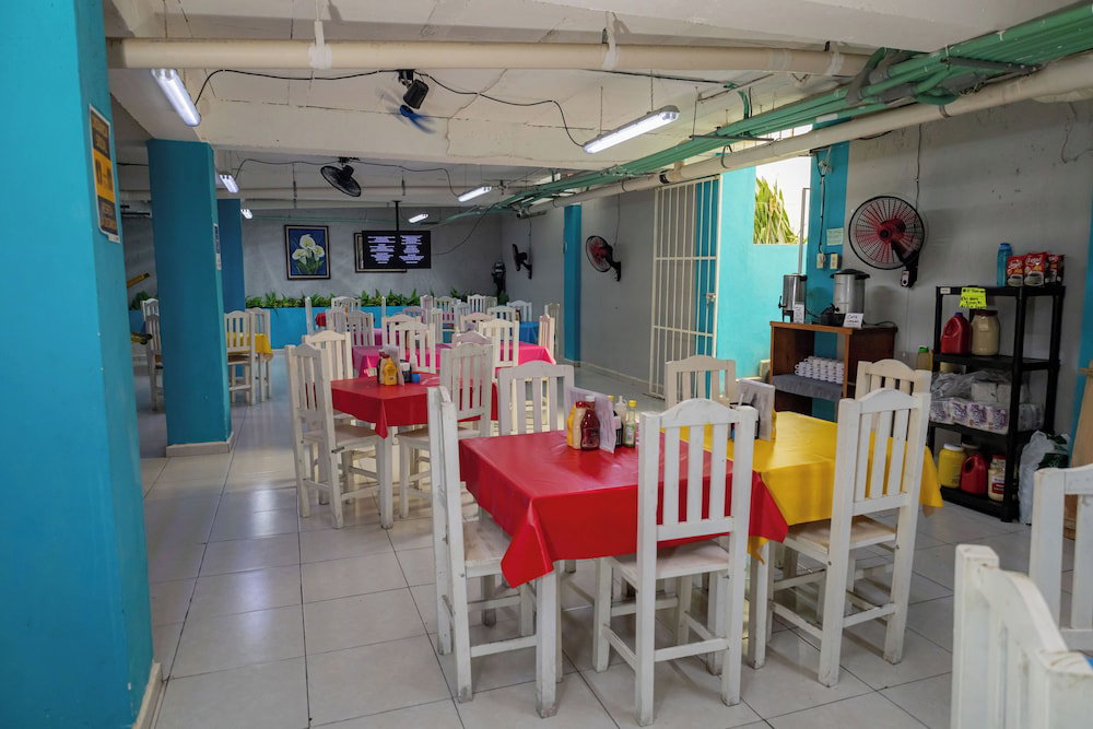 Hotel Las Palmas en Laurel, Mexico