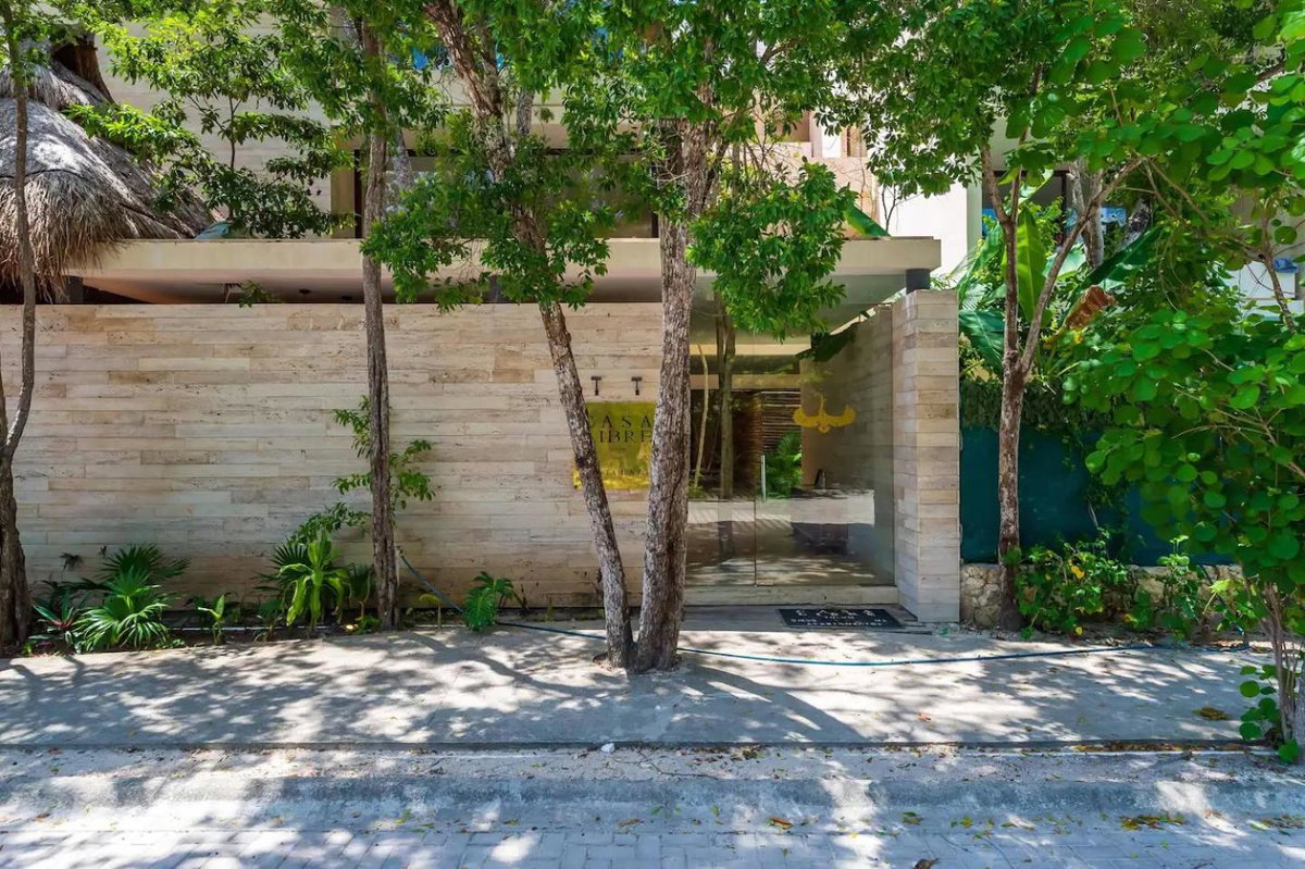 Casa Libre - Incredible huge condo with private pool and terrace in Aldea Zama by StayPodio 301, Mexico