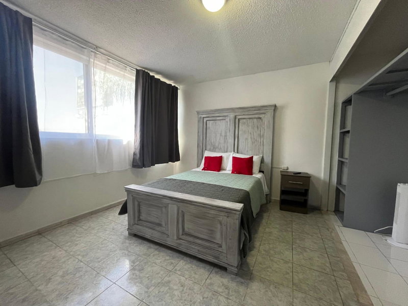7 VENATOR House Boutique, León, Mexico