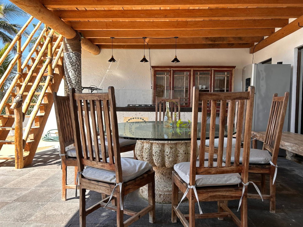 Hotel · Villa Bamboo, Coyuca