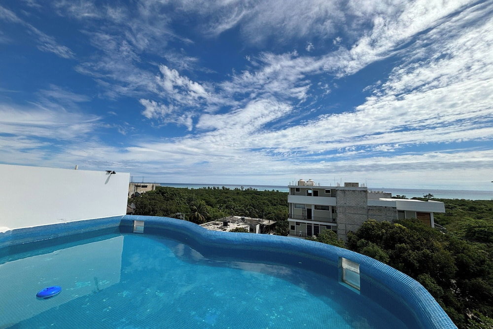 Capital O Hotel Brisas del Mar Playa Del Carmen, Mexico