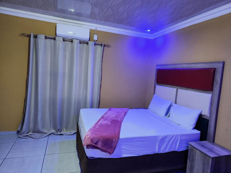 Francos guest lodge accommodation, Vanderbijlpark, South Africa