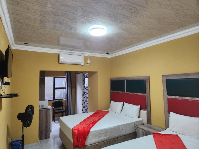 Francos guest lodge accommodation, Vanderbijlpark, South Africa