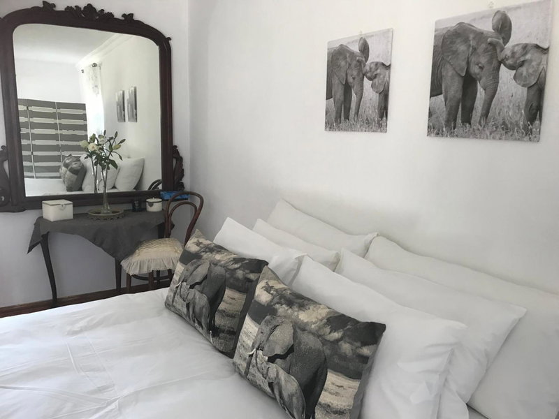 Kromrivier Farm Stays & B&B Near Addo Elephant Park, Paterson, South Africa