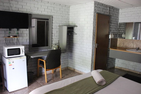 Kameelboom Lodge, Vryburg, South Africa