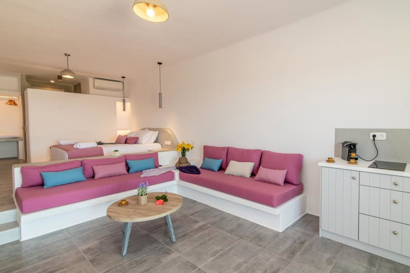 Parathyro sto Aigaio 2 - Small Suites, Tinos Town, Greece