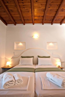 Parathyro sto Aigaio 2 - Small Suites, Tinos Town, Greece