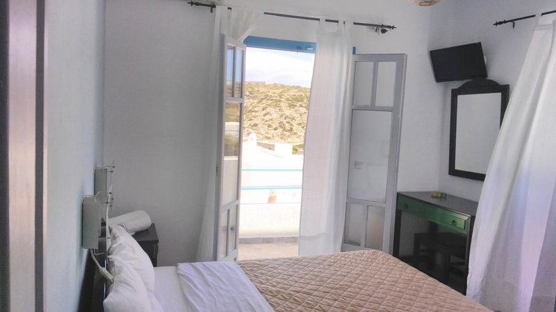 Angelos Rooms, Iraklia, Greece