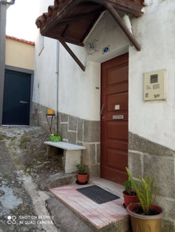 Casa Avô T1, Avô, Portugal