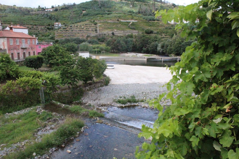 Casa Avô T1, Avô, Portugal