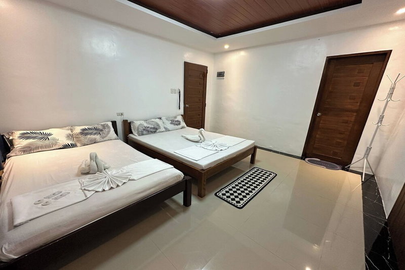 White-Beach Hideaway Resort Puerto Galera, Puerto Galera, Philippines