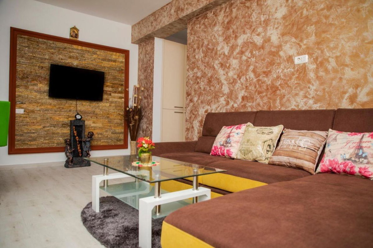 Golden Apartment 1, Romania
