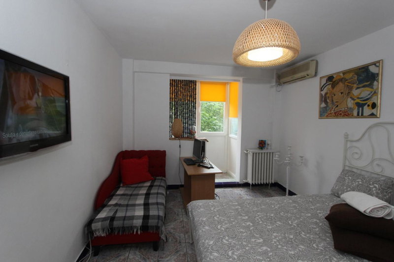 Piata Resita Host, Bucharest, Romania
