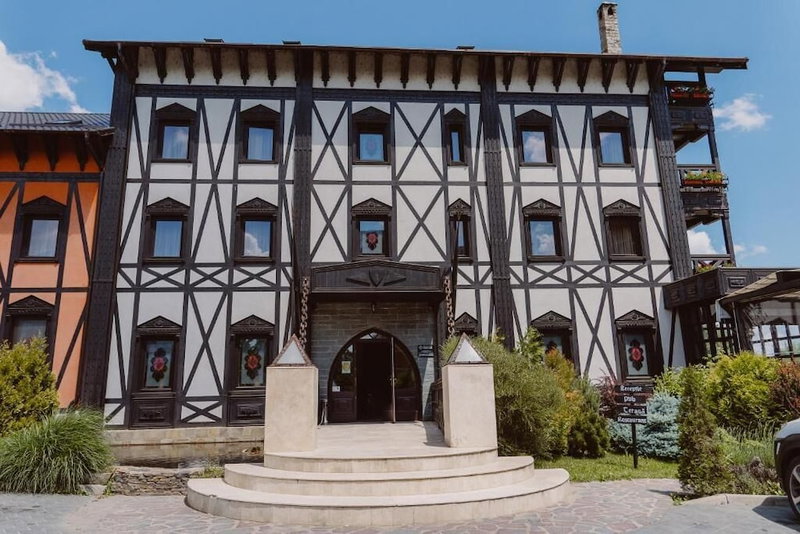 Podu' Cu Lanturi, Bacau, Romania