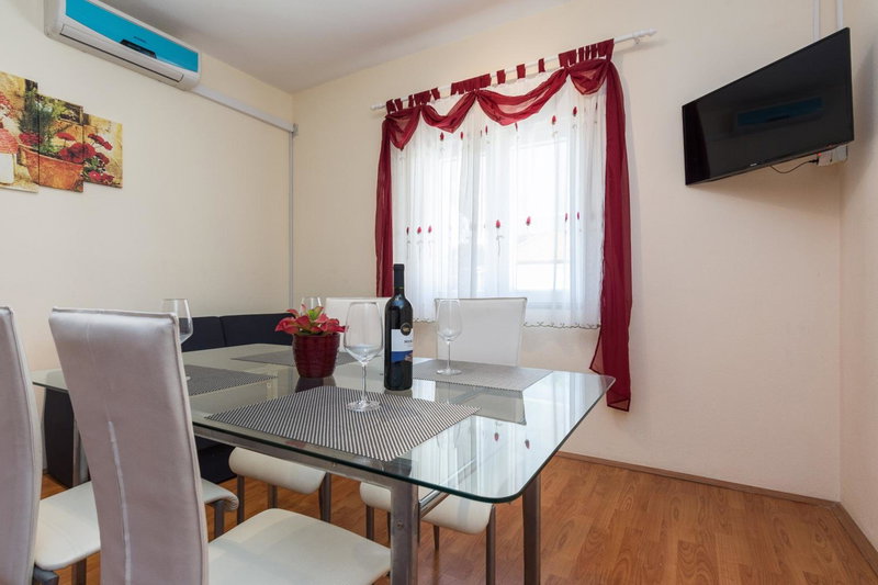 Apartman Mladenka, Sukošan, Croatia