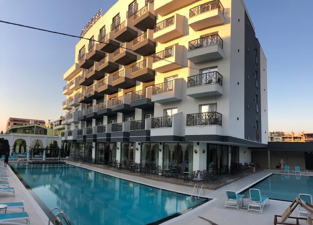 Premium Sunrise, Albania