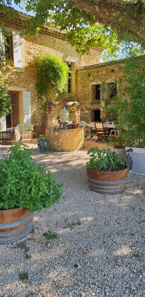La Ferme Du Midi, Piolenc, France