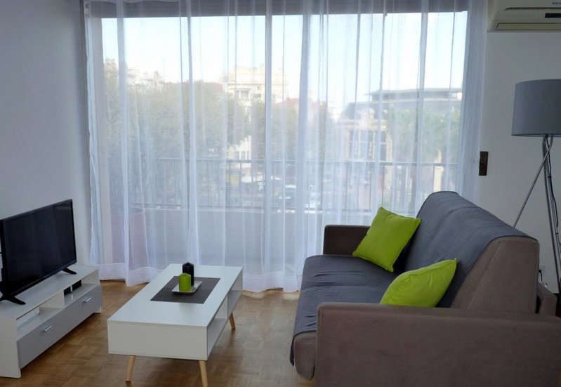Appartement Perpignan Centre Place Catalogne, Perpignan, France