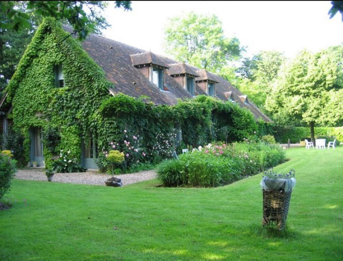 Hotel · Logis de la Paqueraie, Saint-Branchs