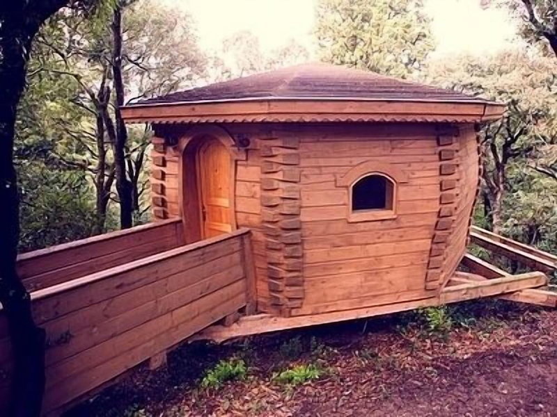 Hotel Les Cabanes Dans Les Bois, Villalier, France