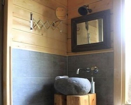 Hotel Les Cabanes Dans Les Bois, Villalier, France
