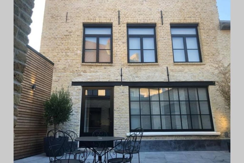 Les chambres Berguoises Duplex calme au coeur de Bergues, Bergues, France