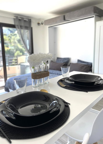 NEW Studio, Pool and Sea View • Close to Monaco, Beausoleil, France