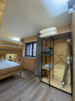 La Ferme de Rochesson, Jacuzzis privatif & Piscine commune, Rochesson, France