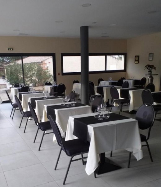 Hôtel Restaurant Mas del Gall, Castelnou, France