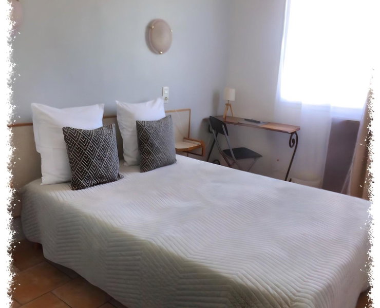 Hotel Du Lac, Château-Arnoux-Saint-Auban, France