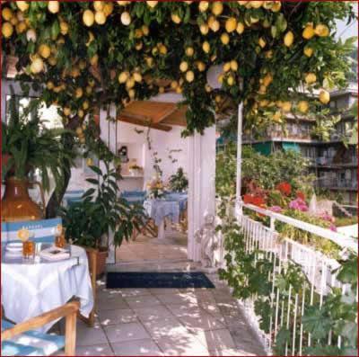 Maison Raphael, Minori, Italy