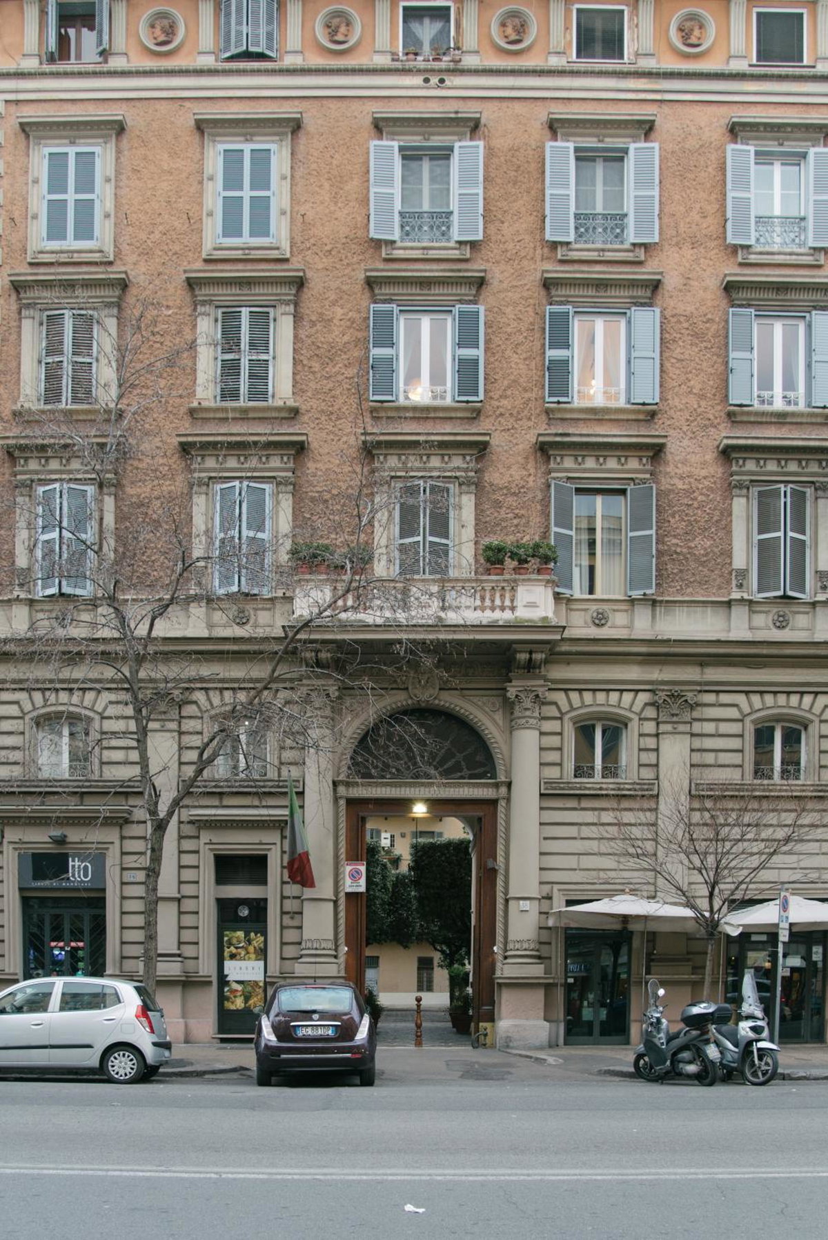 Vatican Garden Rooms, Italy