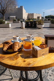 Duomo Guest House, Barletta, Italy