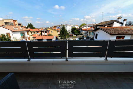 TiAMo Modern Design Guest House, Ronchi dei Legionari, Italy