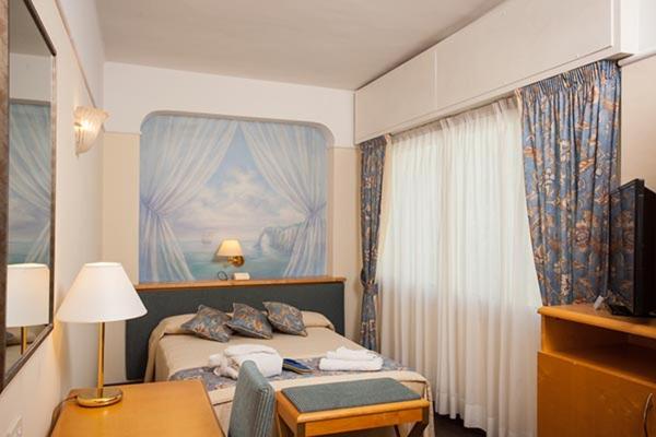 Hotel · Hotel Luna Riccione e Aqua Spa Only Adults +12, Riccione