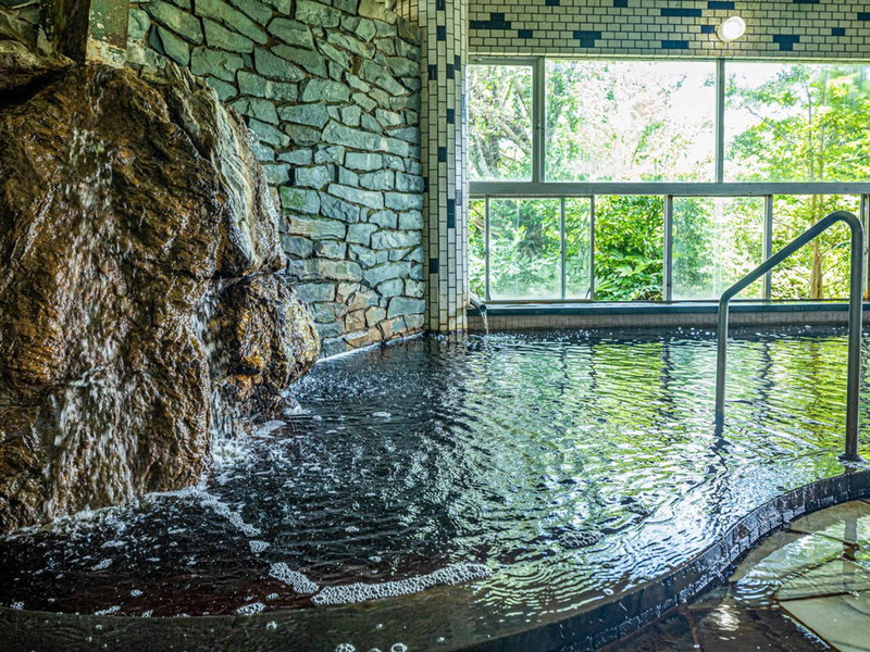 Kameyama Onsen Hotel, Kimitsu, Japan
