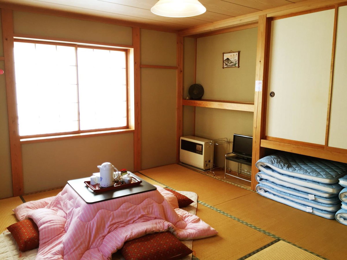 神楽ハウス, Japan