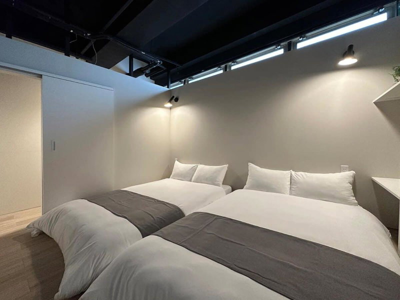 b hotel Small Hotel - Hondori shopping arcade, Hiroshima, Japan