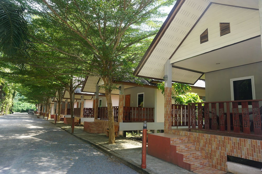 Thumneab Guesthouse, Thailand