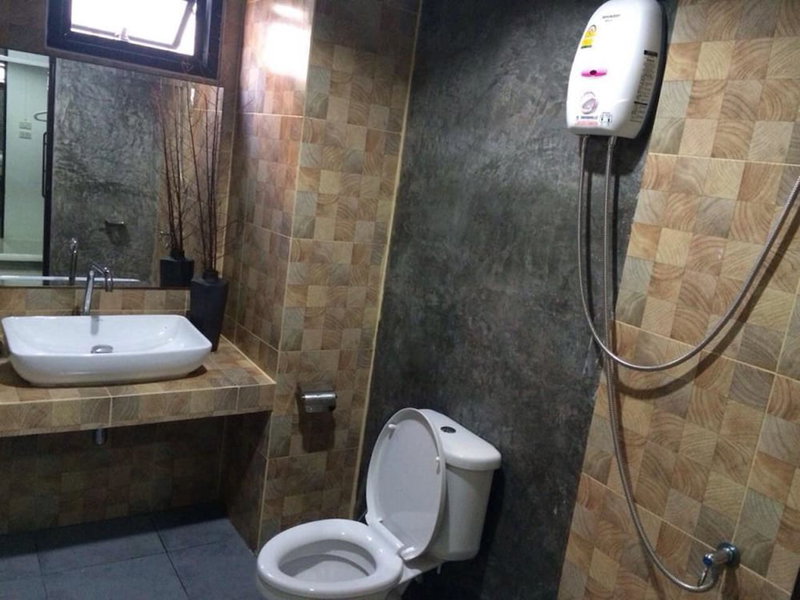 Fondness Hotel, Takua Pa, Thailand