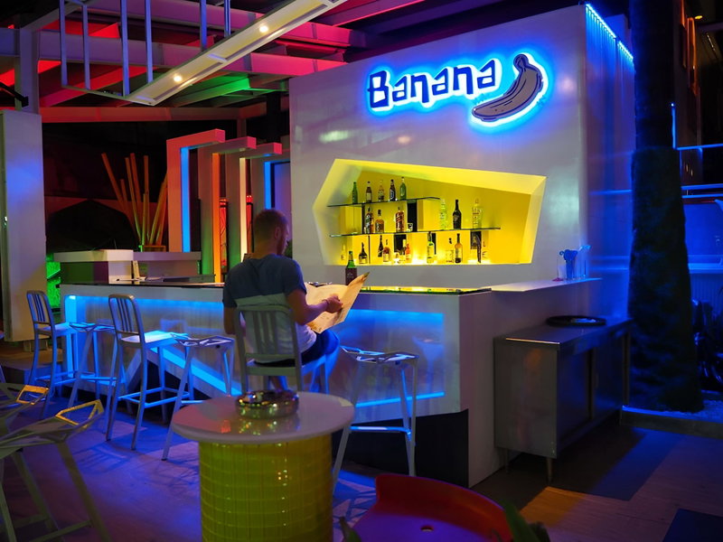 Patong Beach Hotel, Bataypora, Thailand