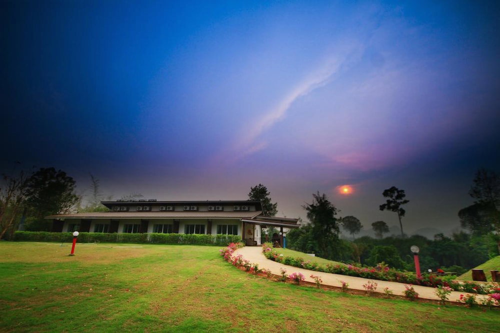 Hotel · Banana Resort & Spa, Kanchanaburi