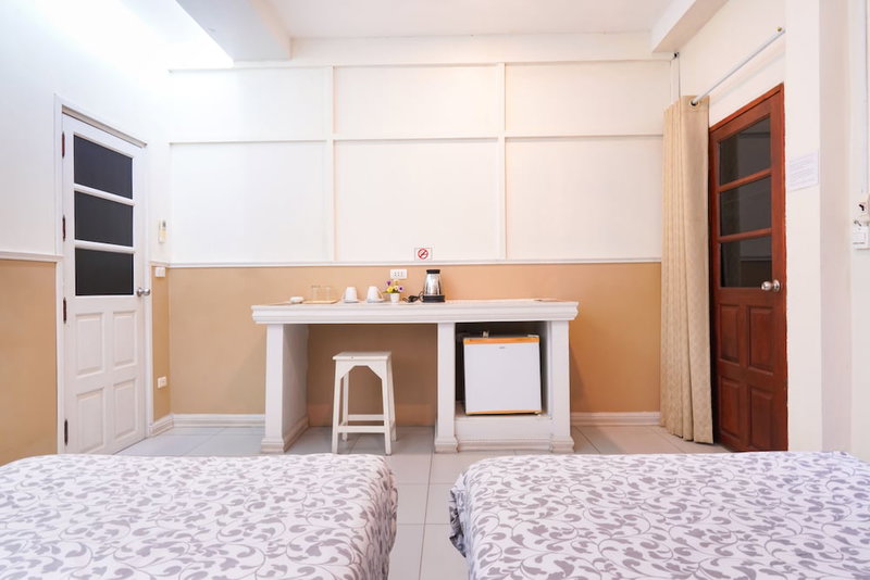 Guesthouse Phuket Airport, Sa Khu, Thailand
